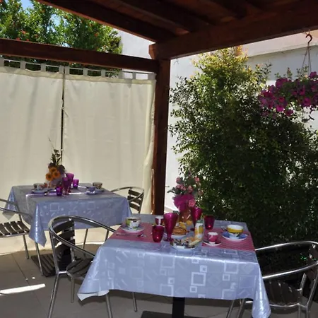 Gioia Del Salento * פורטו צ'זראו